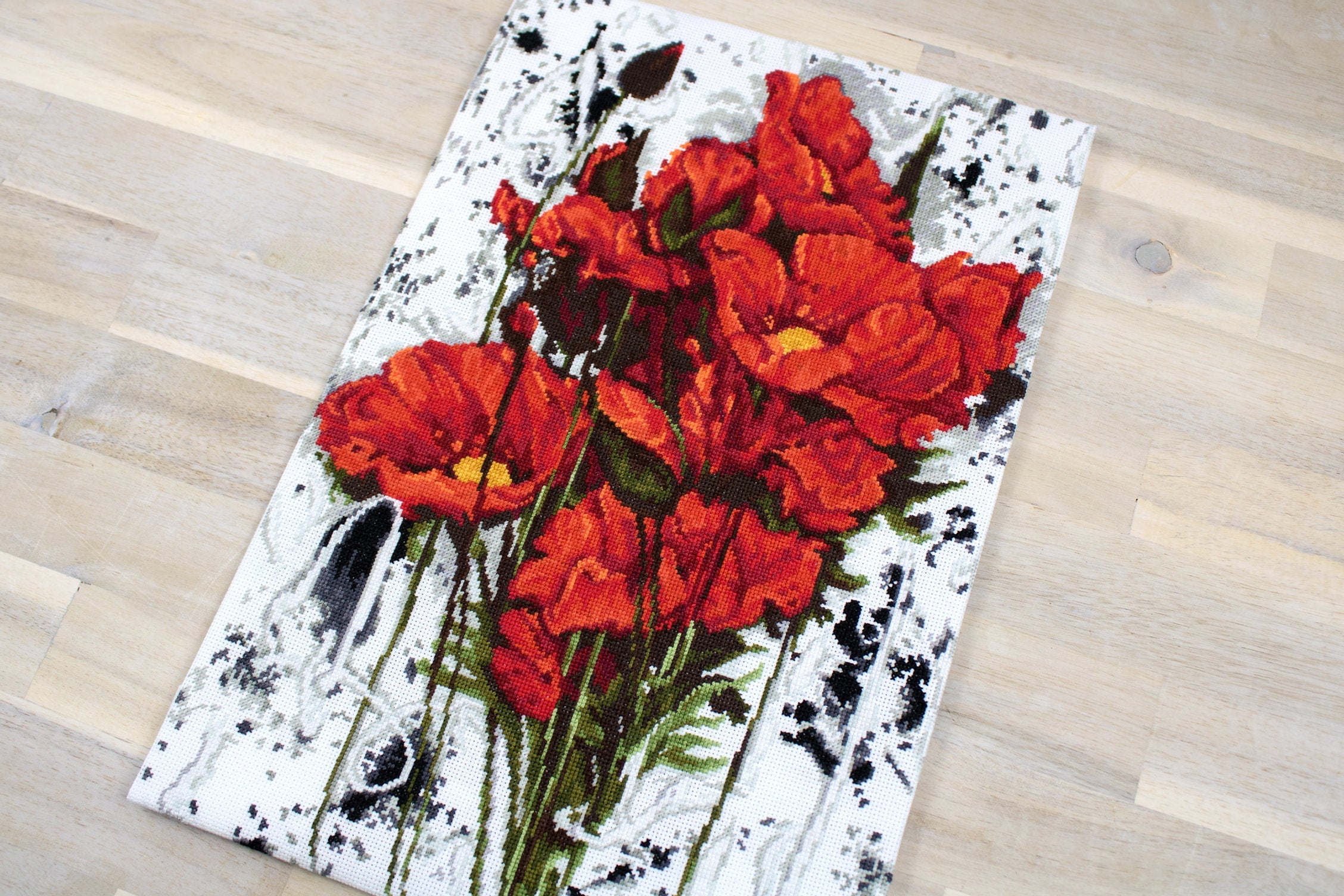 Kit Broderie în Cruce Luca-S B2375 Maci, 25.5 x 37 cm, Material Zweigart 18ct AIDA, Aste Aste Anchor, 25 Culori
