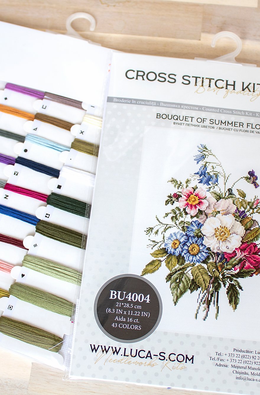 Luca-S BU4004 Bouquet of Summer Flowers Cross Stitch Kit, Zweigart Aida 16 ct Fabric, 43 Colors, 100% Cotton Mouline Thread, 21x28.5 cm