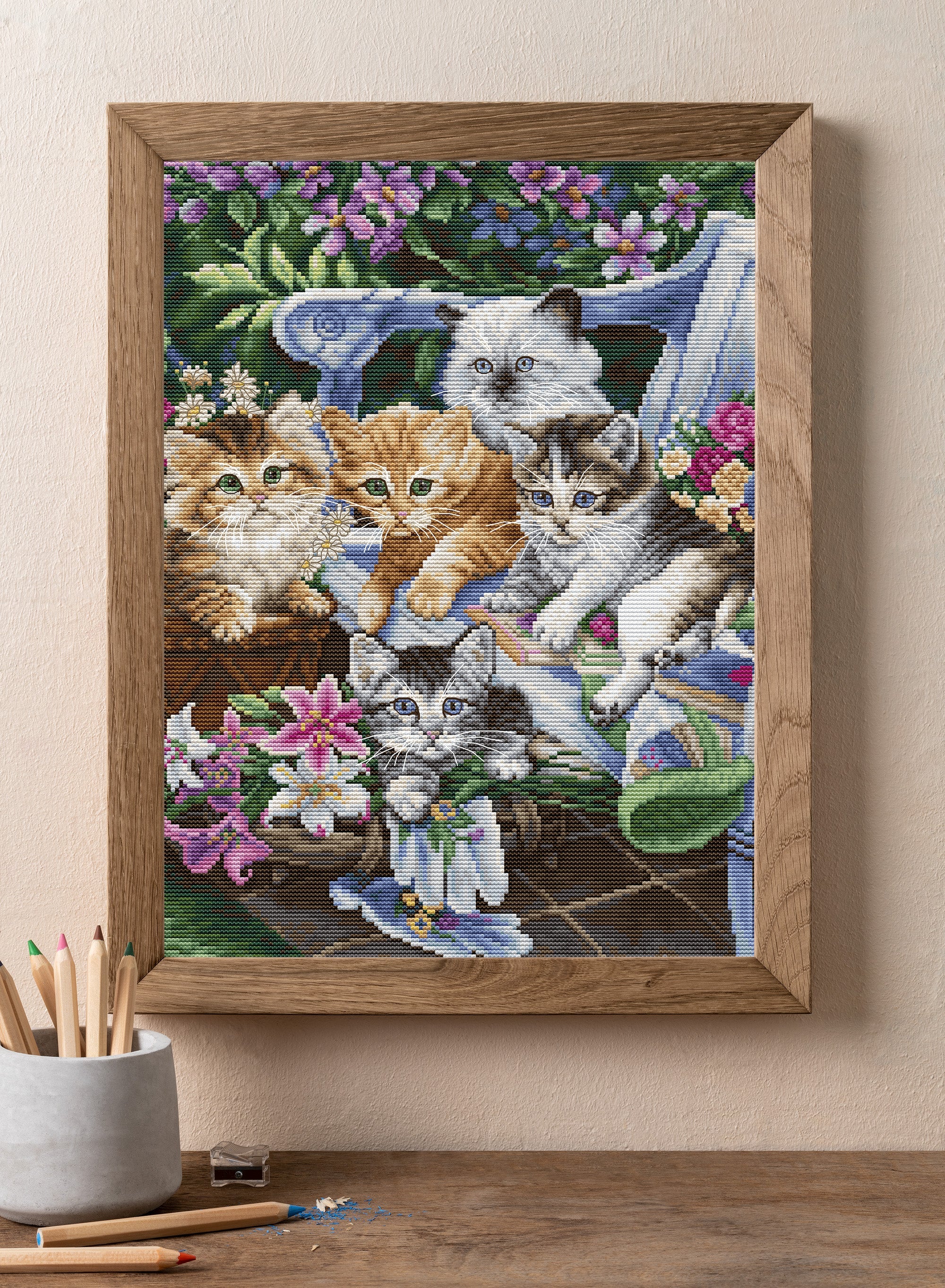 Kit Broderie Luca-S BU5026 Prietenii în grădină, Material Zweigart Aida 16, 27 x 32 cm, 61 Culori, Ață 100% Bumbac
