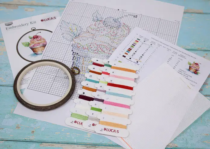Luca-S BC104 Cherry Ice Cream Cross Stitch Embroidery Kit, Zweigart Aida 16 Fabric, 8x9 cm Finished Size, 21 Colors, Includes Hoop and Needle