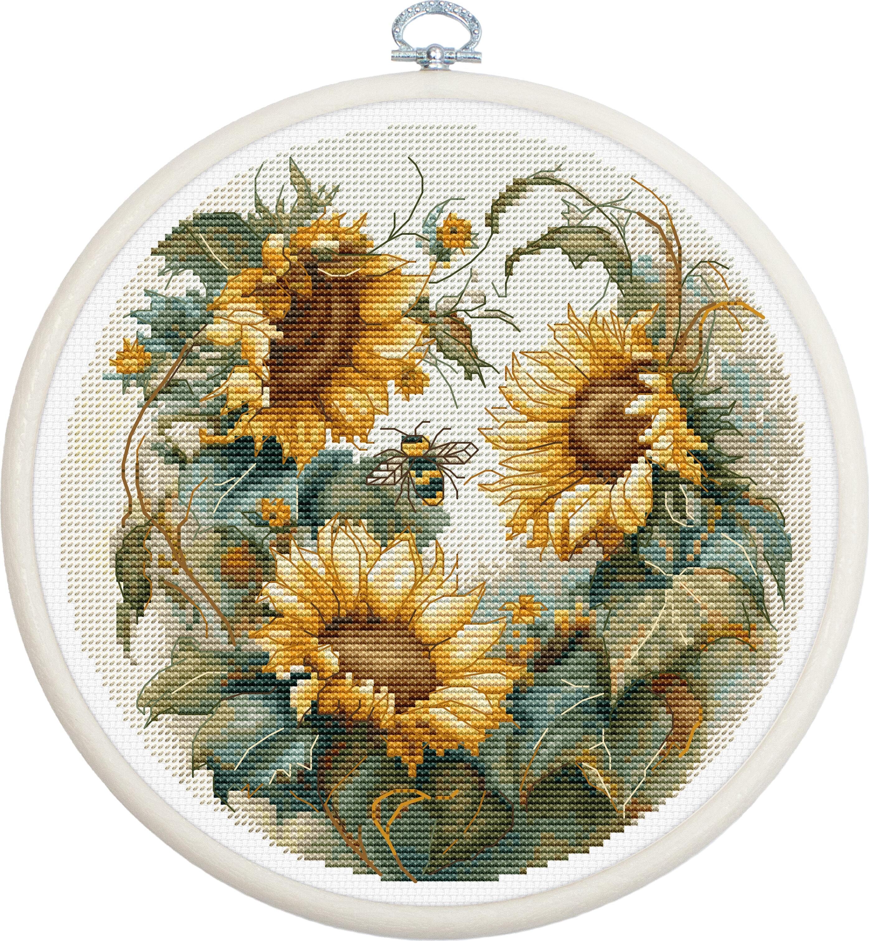 Luca-S BC202 Sunflower Counted Cross Stitch Kit, Zweigart Aida 16 Fabric, 17x17 cm, 42 Colors, 100% Cotton Thread