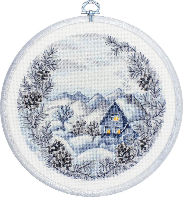 Set de brodat în cruciuliță cu cercul de brodat  <li data-mce-fragment="1"> Dimensiunea broderiei: 6.56 x 6.56 in or 17 x 17 cm <li data-mce-fragment="1"> Numărul de cruciulițe: 105 x 105 <li data-mce-fragment="1"> Culori: 21 <li data-mce-fragment="1"> Ață: Luca-S 100% cotton <li data-mce-fragment="1"> Pânză: Zweigart Aida16 (100/101) 30 x 30 cm <li data-mce-fragment="1"> Ace de brodat №26 - 2 ace <li data-mce-fragment="1"> Cerc de brodat Nurge 230 Nr.4 ( 205 mm ) - Transparent <li data-mce-fragment="1">Schema este parțial colorată și contur colorat - 1 foaie  A3 <li data-mce-fragment="1"> Schema alb/negru - 2 foi format A3 <li data-mce-fragment="1">Nivel de dificultate: 3/5 <li data-mce-fragment="1">Artist: Luca-S <div class="infoProd"> Set de brodat în cruciuliță Luca-S </div> Set de brodat în cruciuliță cu cercul de brodat inclus - Iarna