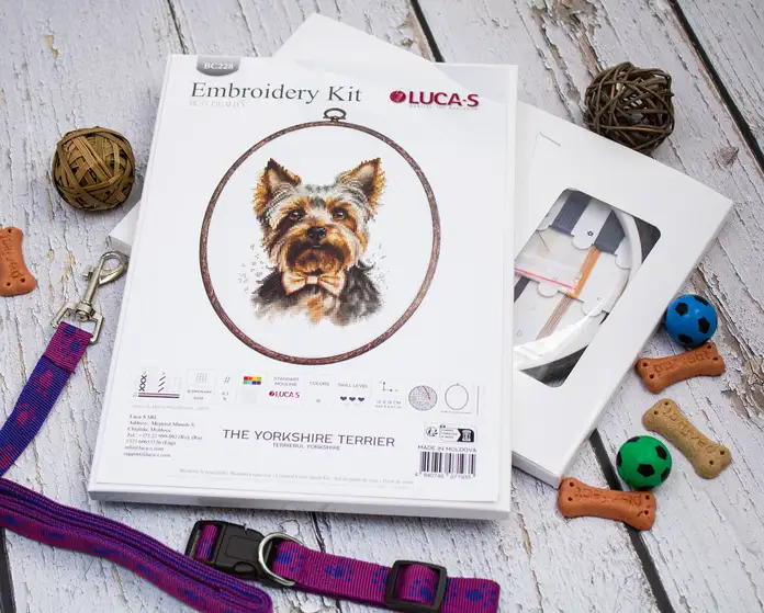 Luca-S BC228 The Yorkshire Terrier Cross Stitch Kit, 12 x 17 cm, 36 Colors, 100% Cotton Threads, Aida 16 Fabric, Difficulty 3/5