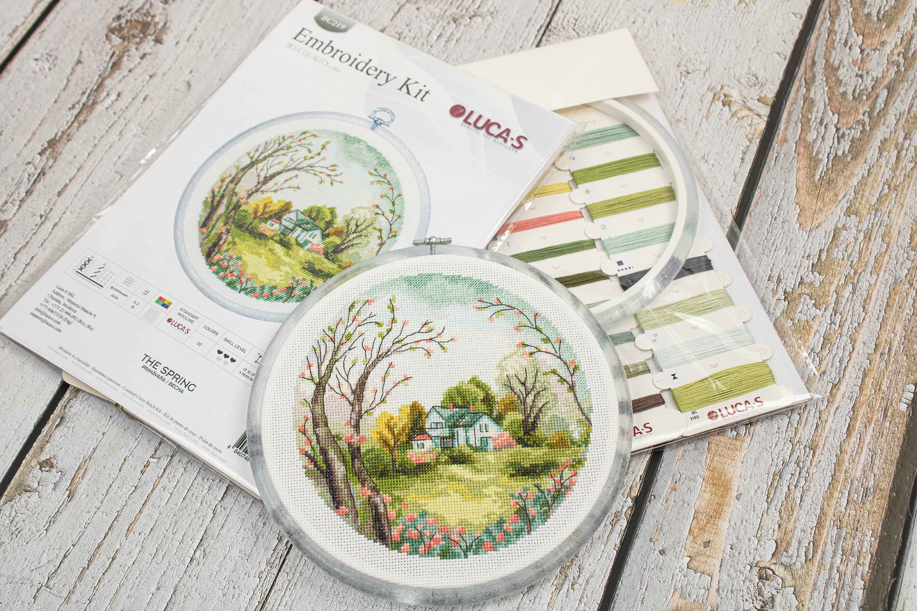 Kit Broderie Luca-S BC219 Primăvara, Material Zweigart Aida 16, Ață 100% Bumbac, Dimensiune Finală 17x17 cm, Include Cerc Nurge și Ace