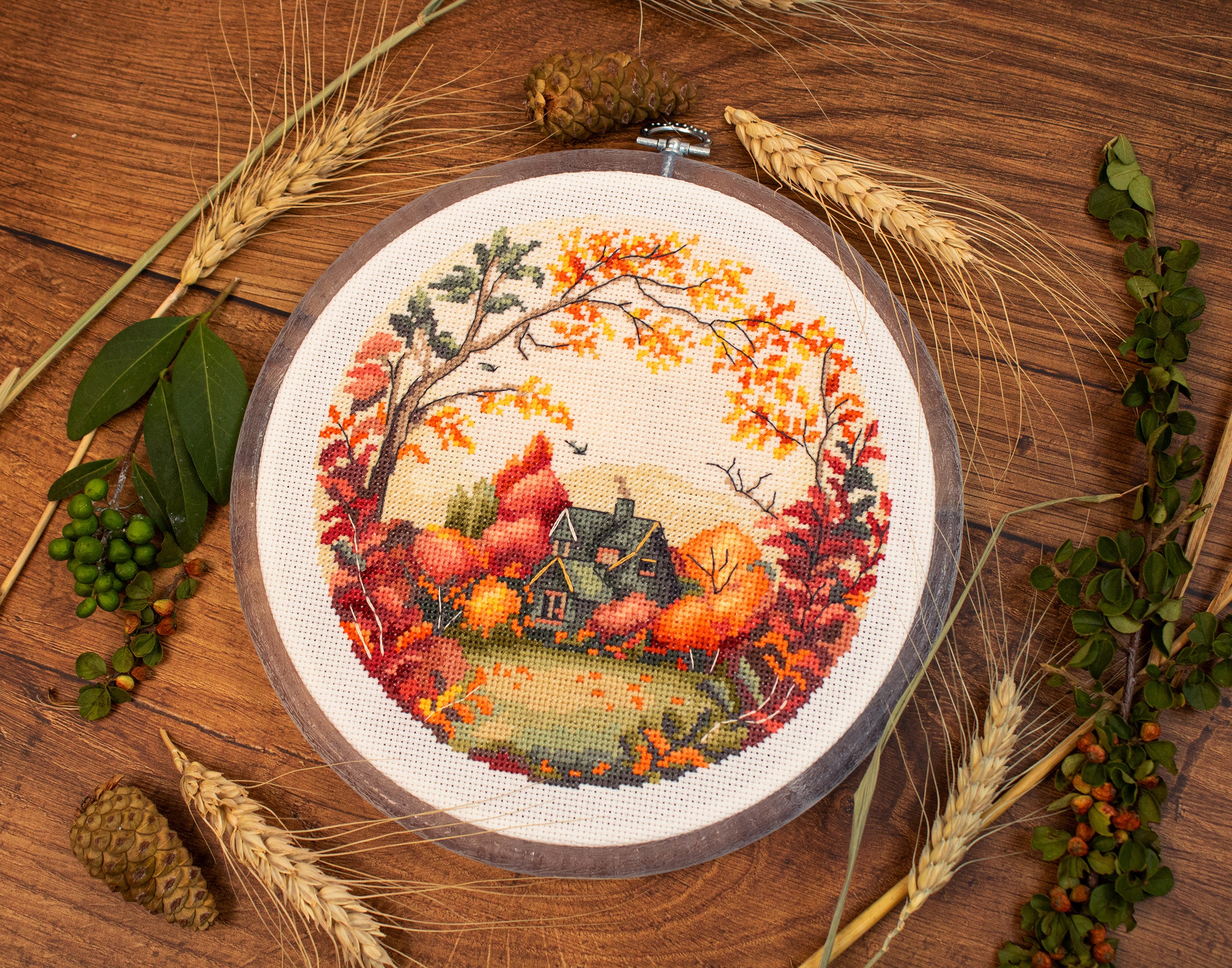 Kit Broderie Luca-S The Autumn (Toamna), 17x17 cm, Material Zweigart Aida 16, 36 Culori, Include Cerc Nurge si Ace