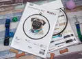 Luca-S BC230 Pug Cross Stitch Kit, Zweigart Aida 16 White Fabric, 32 Colors, 13 x 15 cm Embroidery Size, Includes Nurge Oval Hoop and 2 Needles