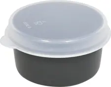 koziol koziol »ideas for friends GmbH Reusable dip container Move Mehrweg-Dipbecher Move Reusable dip container Move; 30 ml, 5.8x2.8 cm (ØxH); grey; round; 10 piece / pack Mehrweg-Dipbecher Move; 30 ml, 5.8x2.8 cm (ØxH); grau; rund; 10 Stück / Pack Reusable dip container with lid made of bio-based plastic and wood fibers. Provides reliable temperature resistance between -20 °C and +100 °C. Stackable in compact form, recyclable, leak-proof, suitable for industrial dishwasher, microwaveable, BPA-free, melamine-free. Wiederverwendbarer Dipbecher mit Deckel besteht aus biozirkulären Kunststoff und Holzfasern. Die Temperaturbeständigkeit ist zwischen -20 °C und +100 °C zuverlässig gewährleistet. Kompakt stapelbar, recyclebar, auslaufsicher, Industriespülmaschinengeeignet, mikrowellengeeignet, BPA frei, melaminfrei.